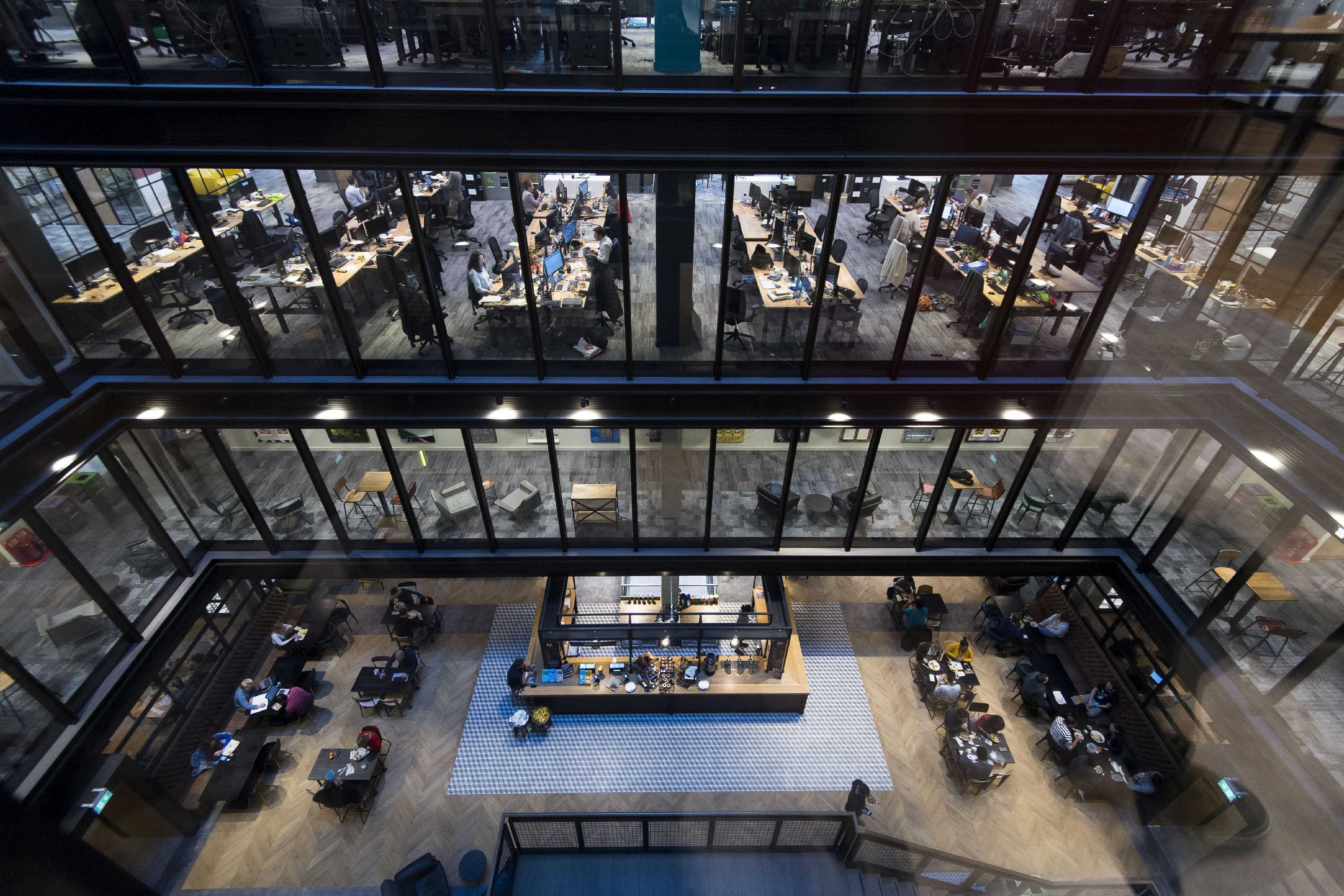 19 Amazon S Economic Impact In The Uk