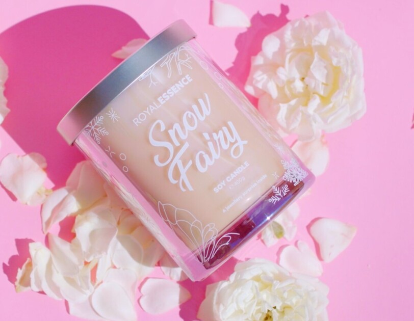 Royal Essence candle with surprise ring