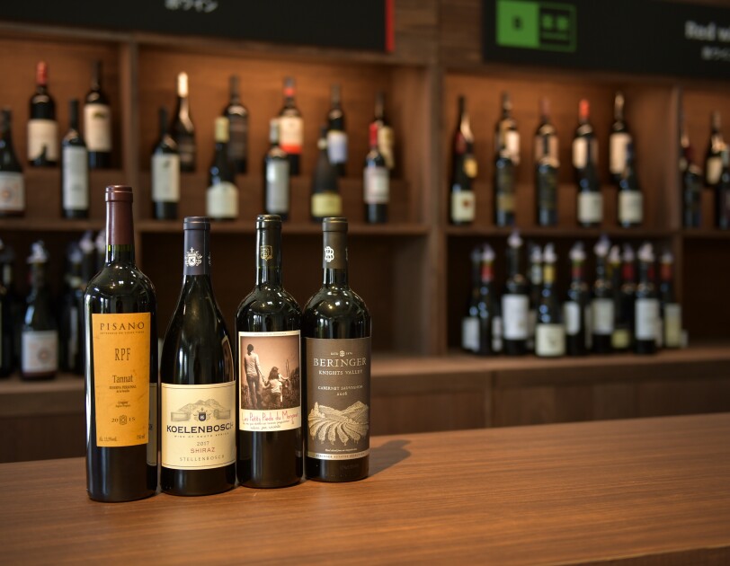 期間限定の amazon bar で自分好みのお酒を見つけよう