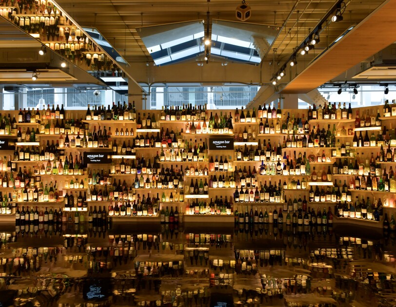 期間限定の amazon bar で自分好みのお酒を見つけよう