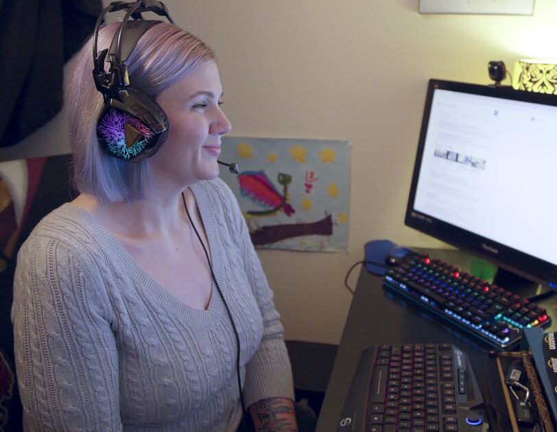 CustomerSupport_SabrinaT_001.jpg