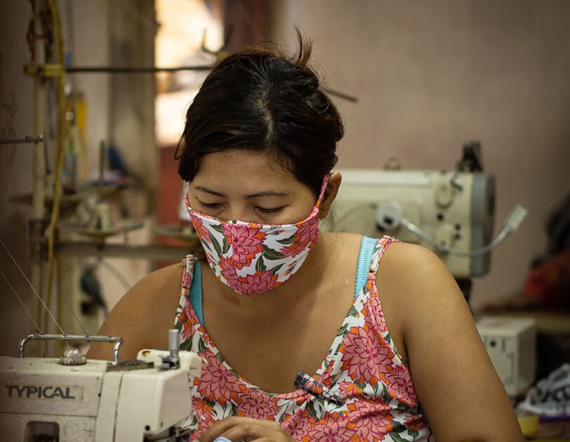 Individuals working in sustainable supply chain 