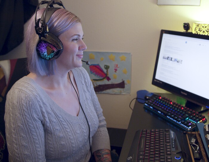 CustomerSupport_SabrinaT_001.jpg