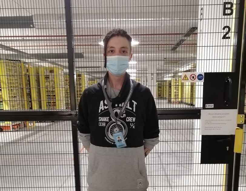 Aaron Zdziebło, pracownik centrum logistycznego Amazon w Gliwicach