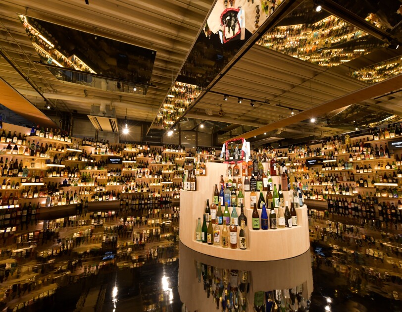 期間限定の amazon bar で自分好みのお酒を見つけよう