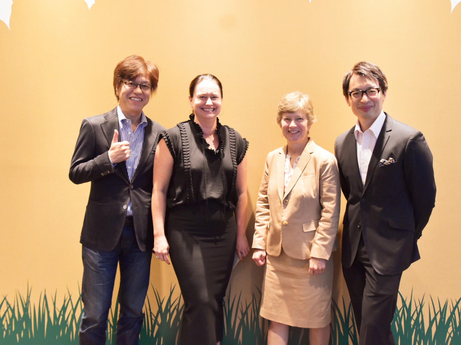 アマゾンジャパンが米国人権派弁護士を招いて上映会を実施