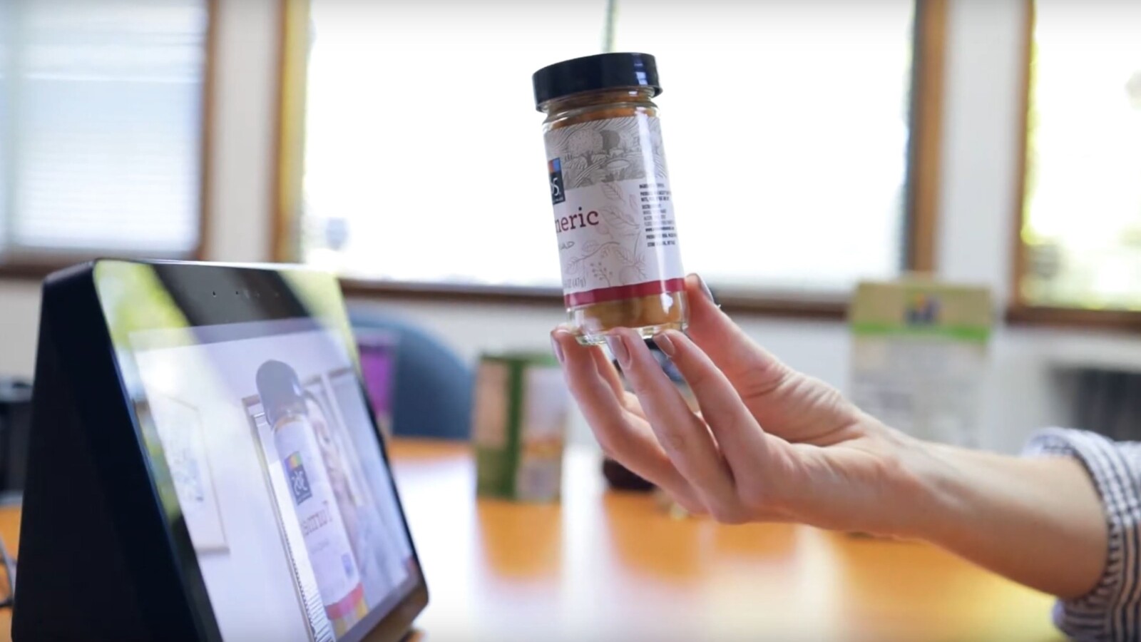 Alexa show an tell Alexa show and tell