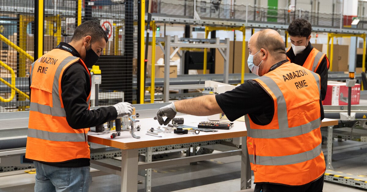 Amazon Will Create 3 000 New Jobs In Spain Closing 2021 With More Than 15 000 Permanent Employees Amazon Will Create 3 000 New Jobs In Spain Closing 2021 With More Than 15 000 Permanent Employees