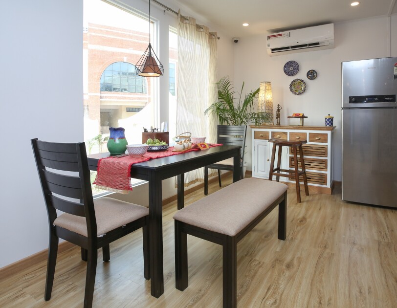 Dining Room House on wheels
