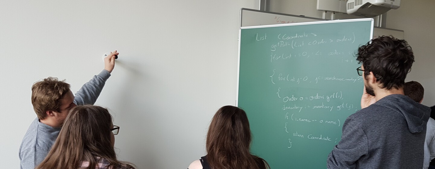Amazonioans are teaching students how to code at the Hour of Code workshp in Luxembourg