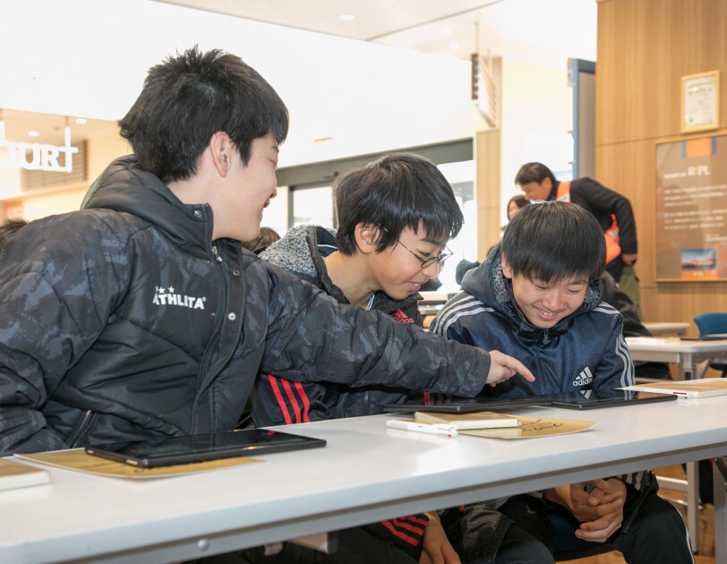 東北の未来を担う児童たちに向けて「Mobile FC」によるSTEM教室を開催