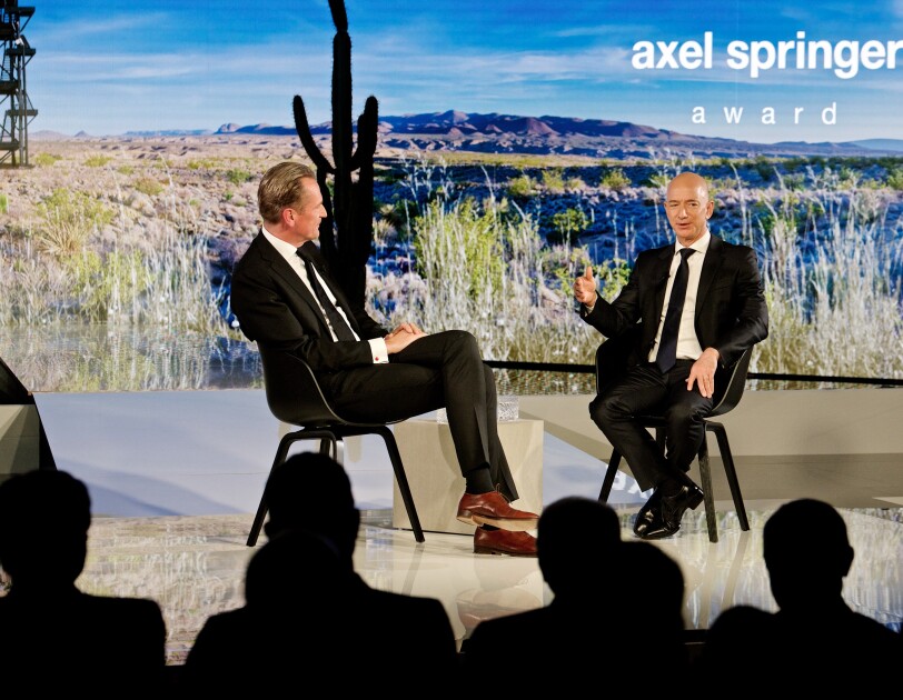 Jeff Bezos erhält den Axel Springer Award für Innovation