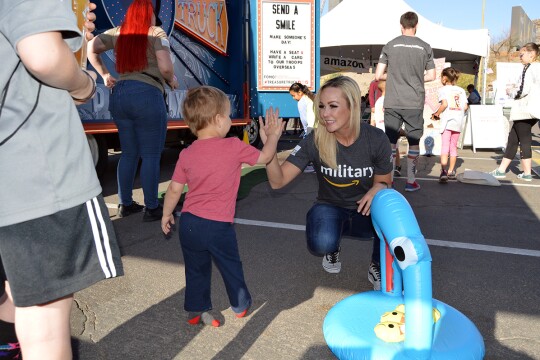 Amazon volunteers at community event