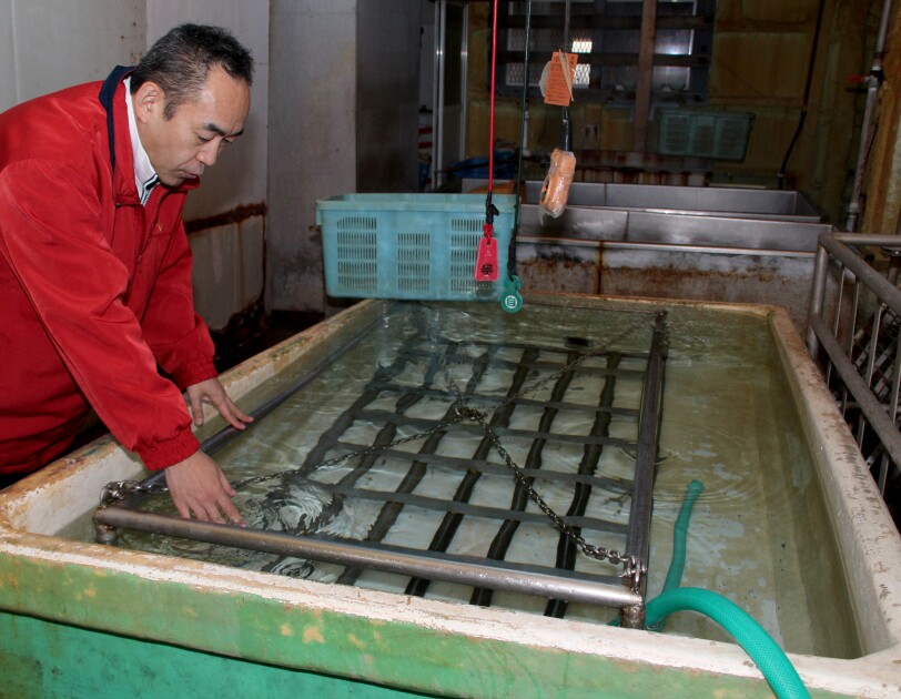 故郷を元気づける