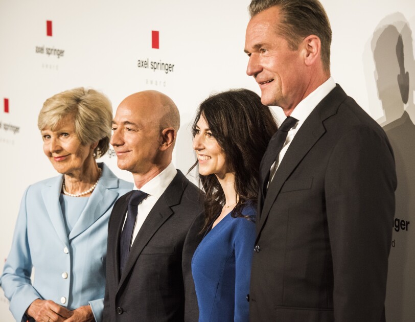 Jeff Bezos erhält den Axel Springer Award für Innovation
