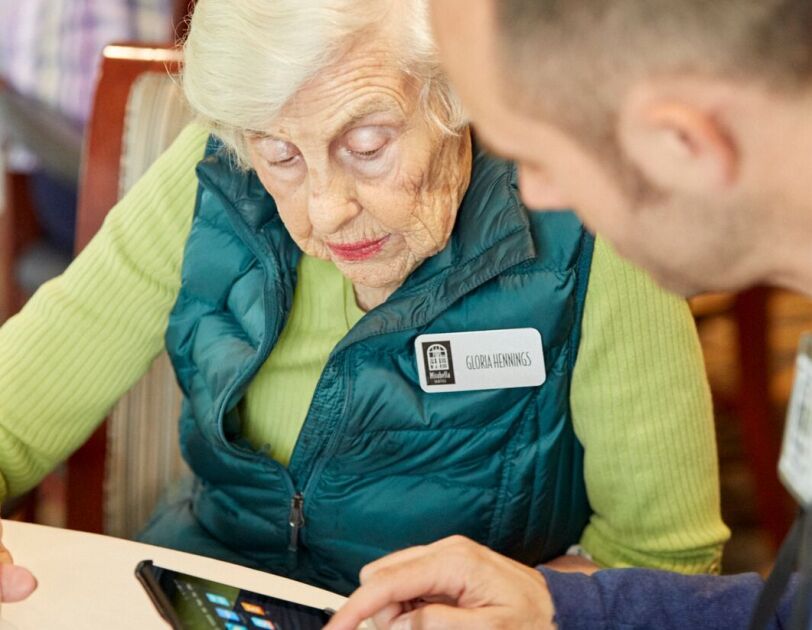 20170323_Employees_Support_Seniors_002.jpg