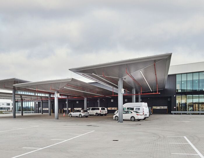 Highlight image of the new Amazon Logistics delivery station, in Rozenburg-Schiphol, Netherlands