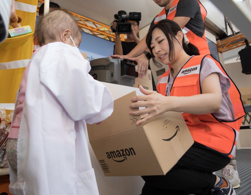 Amazon 「Goes Gold」 神奈川県立こども医療センターを訪問